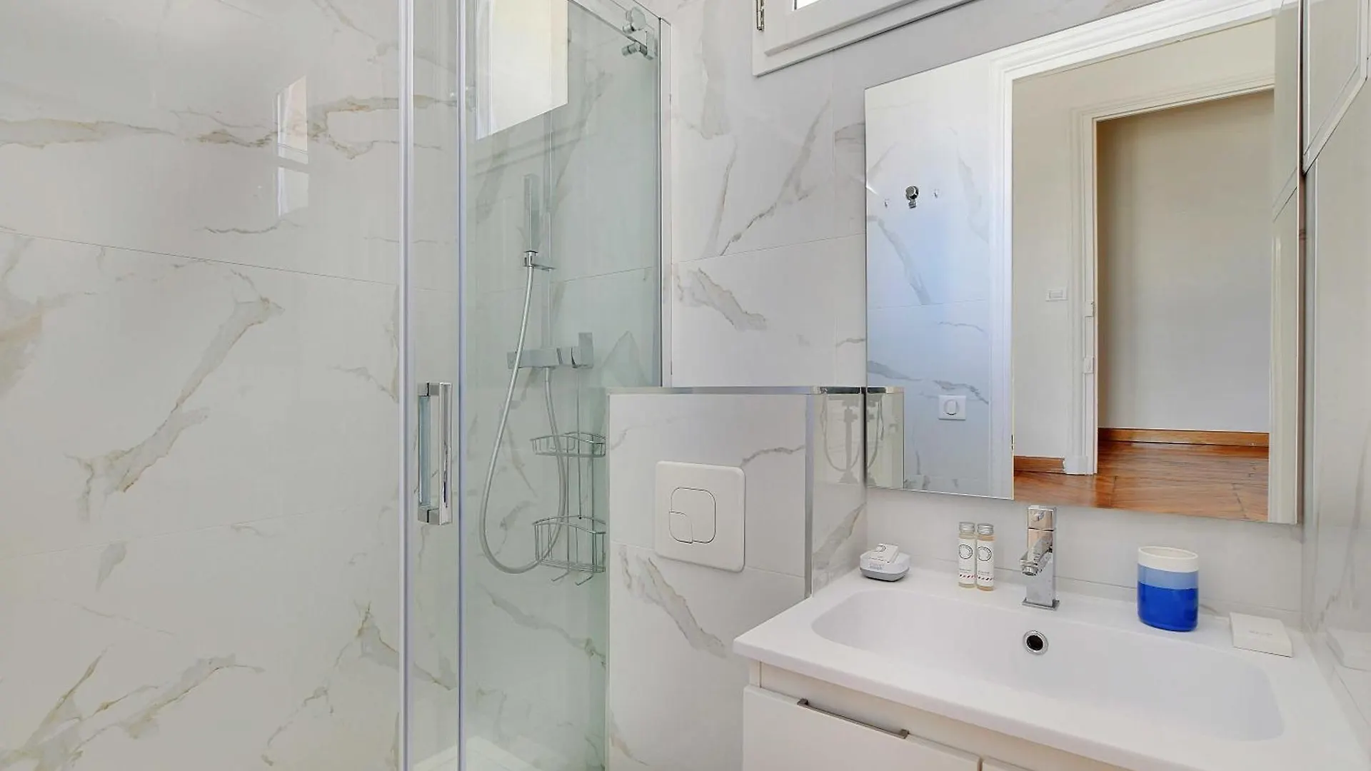 Modern Apartment - 2Bd - 4P - Louvre - Marais Париж 0*,  Франция